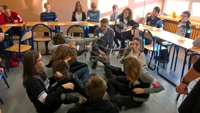 konflikt ogranicza rozsuplywanie-konfliktu